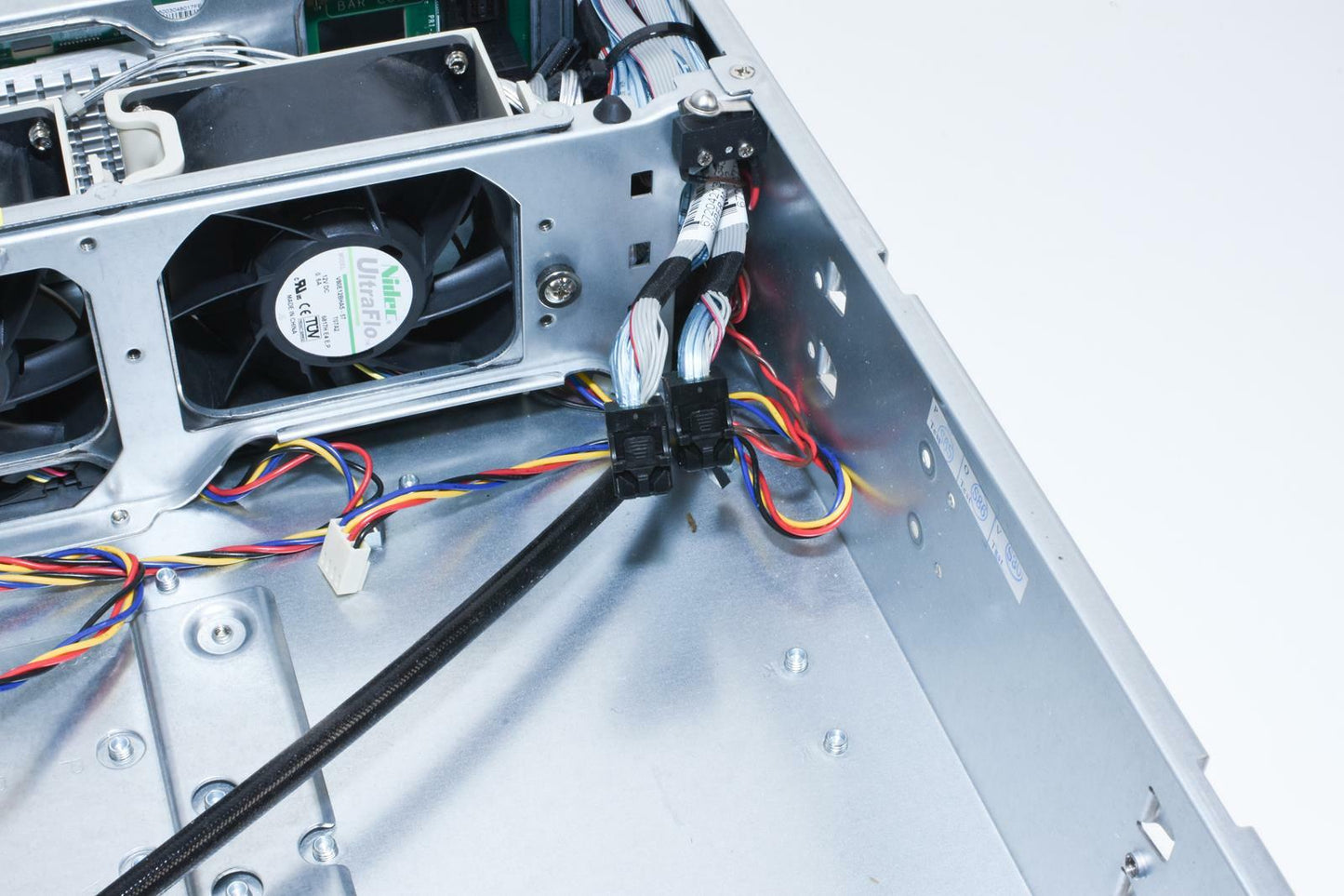 Supermicro CSE-826BE1C-R920LPB 2U Server Chassis 2x 920W 12-Bay BPN-SAS3-826EL1